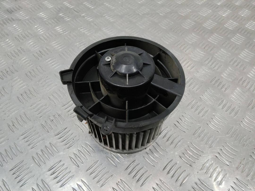 моторчик печки Nissan Qashqai 1 поколение 2007, 1.5 л., дизель, A14000, A30355A1400000 - фото №1