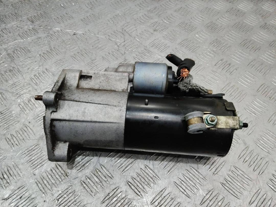 стартер Audi A4 B7 2005, 2.0 л., дизель, 0001125053 - фото №1