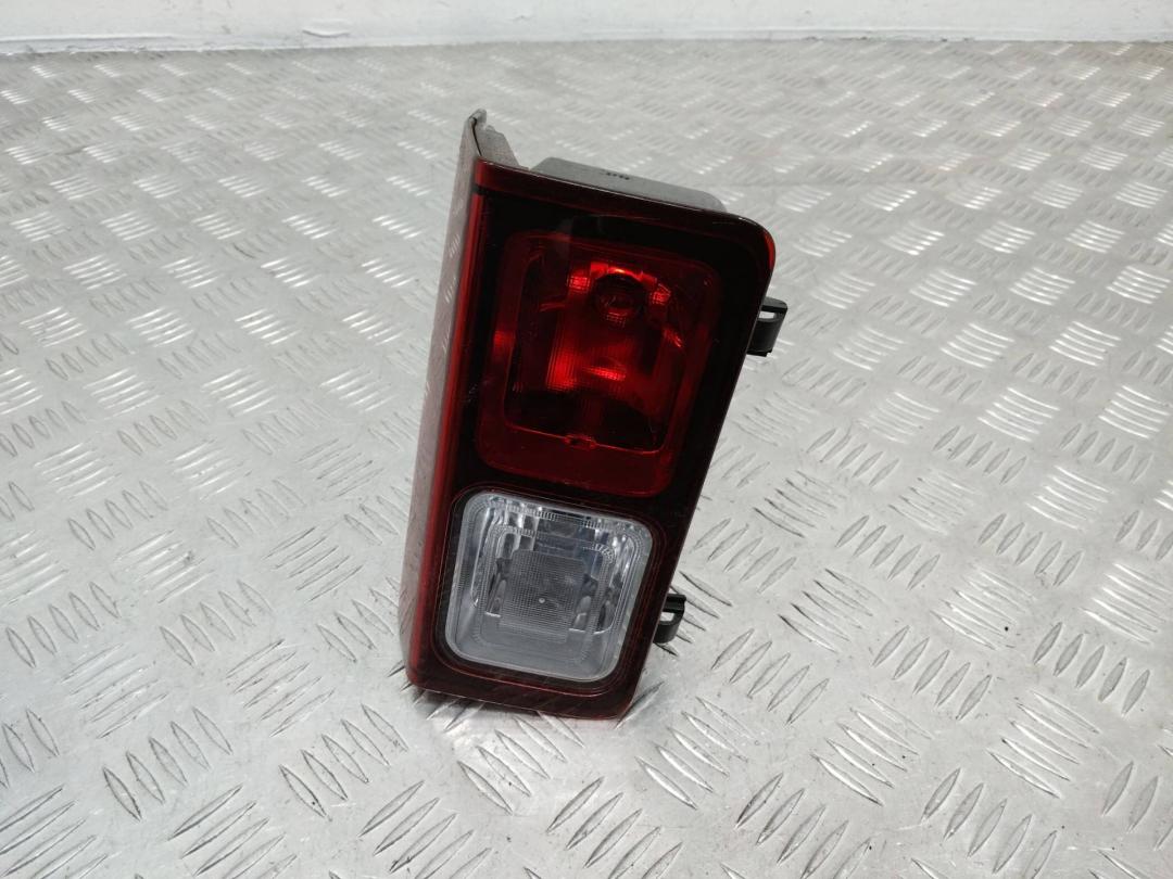 фонарь задний правый Opel Vivaro B 2016, 265548758R - фото №1