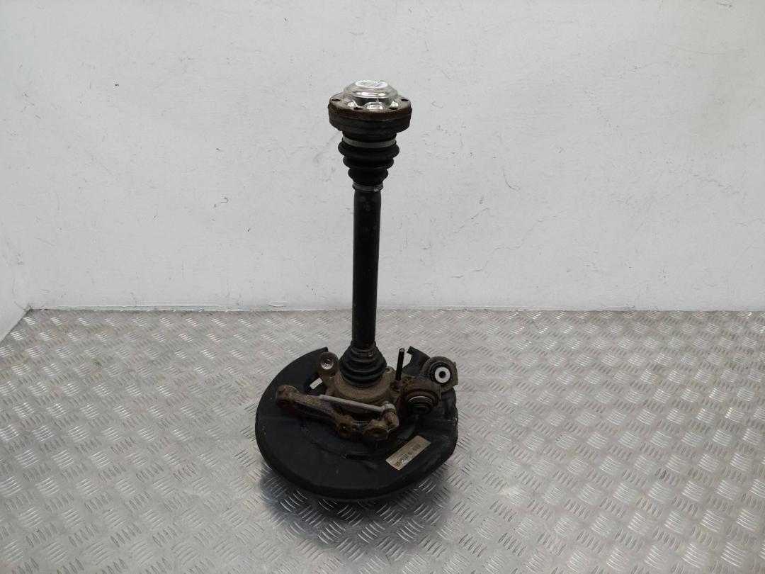 кулак задний левый BMW 3 серия E90/E91/E92/E93 2007, 0000019001-01 - фото №1