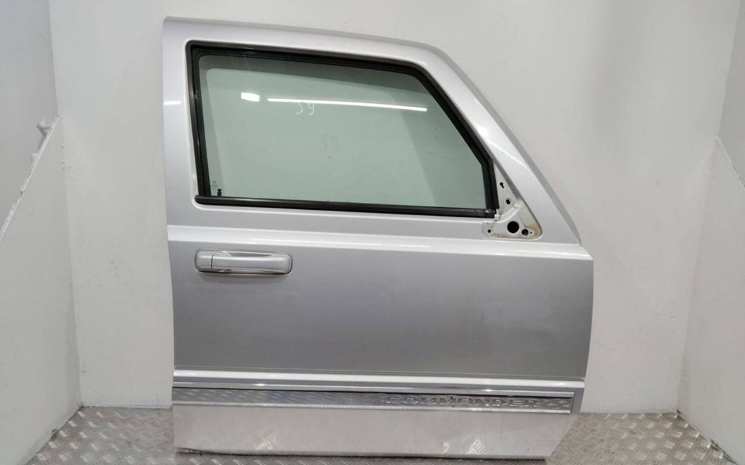 дверь передняя правая Jeep Commander 1 поколение 2006 - фото №1