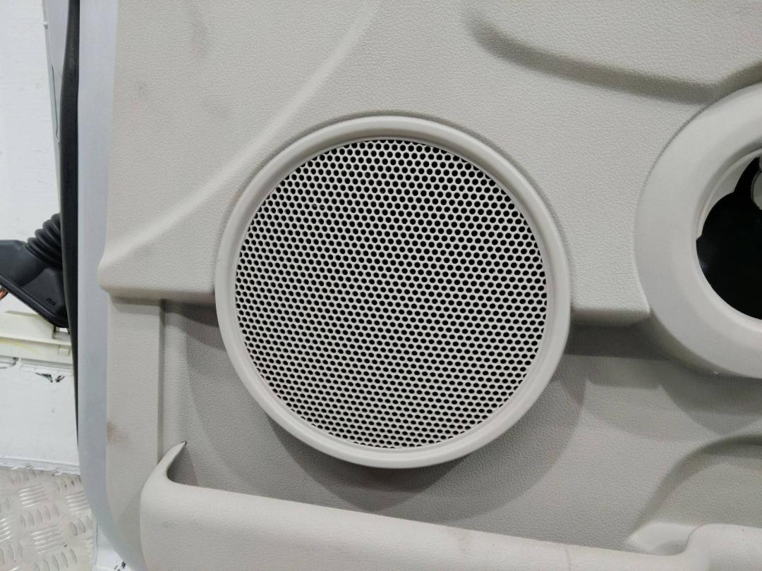 динамик двери Jeep Commander 1 поколение 2006 - фото №1