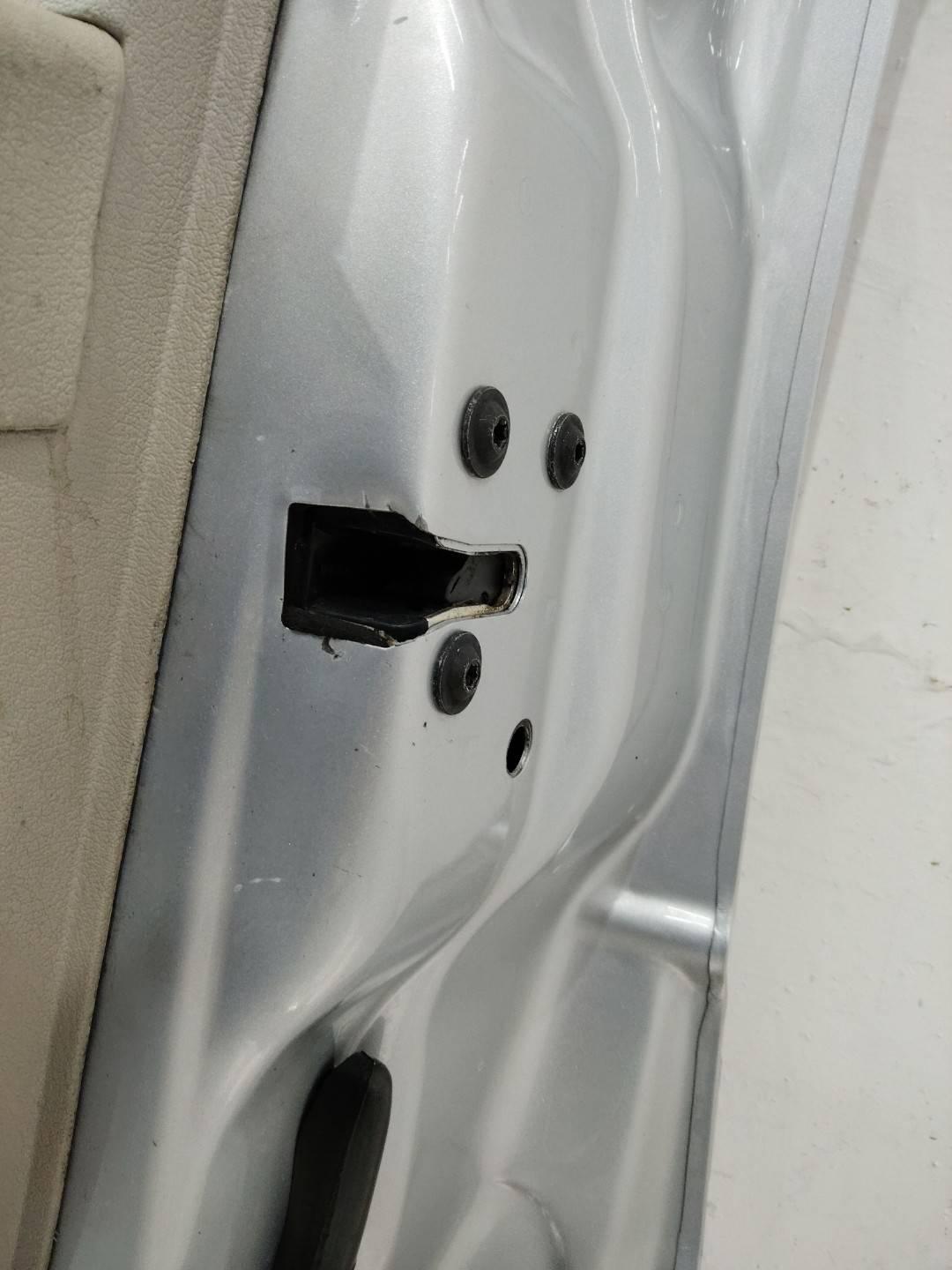 замок двери передней правой Jeep Commander 1 поколение 2006 - фото №1