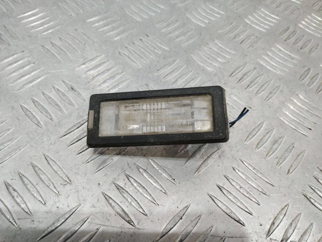 подсветка номера Dacia Lodgy 1 поколение 2012, 8200013577 - фото №1