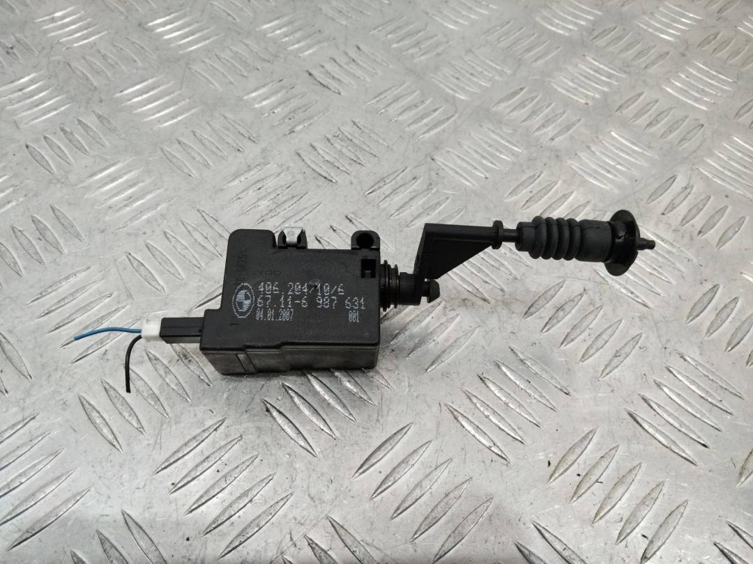 активатор замка крышки топливного бака BMW 3 серия E90/E91/E92/E93 2007, кабриолет, 6711-6987631 - фото №1