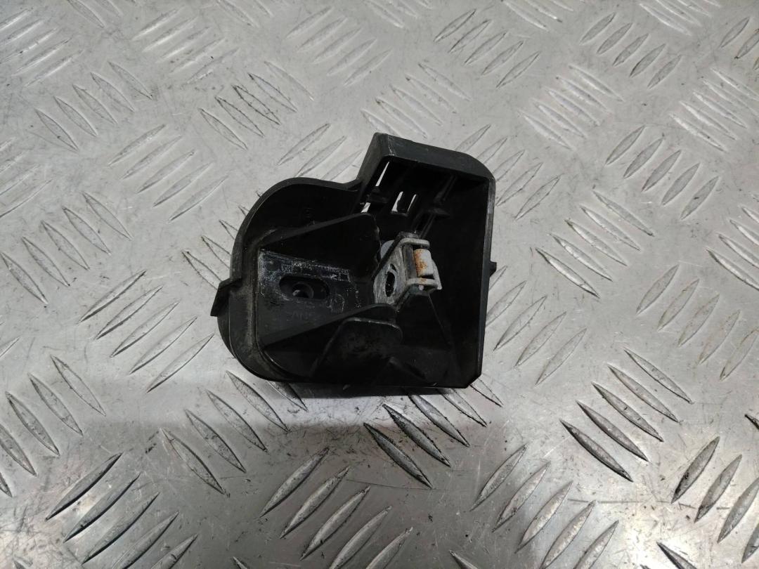 крепление фары левой BMW 3 серия E90/E91/E92/E93 2007, 3.0 л., бензин, кабриолет, 51117156553, 51117156557 - фото №1