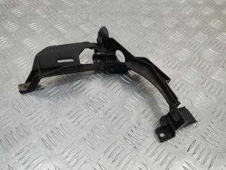 крепление фары правой BMW 3 серия E90/E91/E92/E93 2004, 1301073023