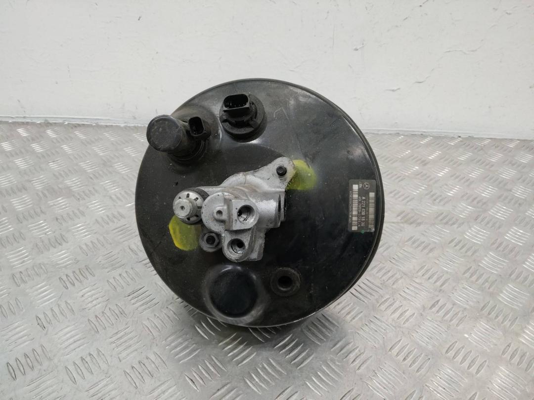 вакуумный усилитель тормозов Mercedes-Benz S-Класс W221 2006, A2214301830 - фото №1