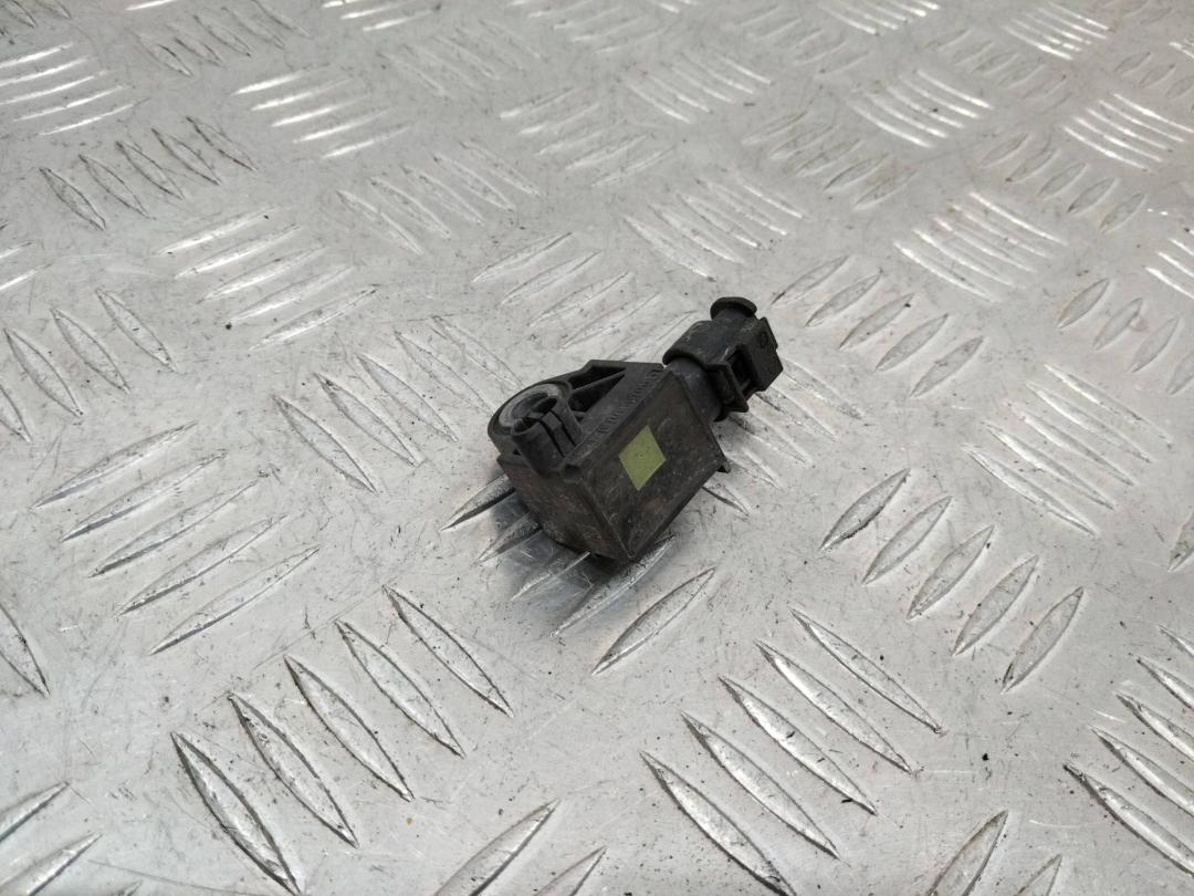 датчик удара BMW X5 F15 2015, 9196043-01 - фото №1