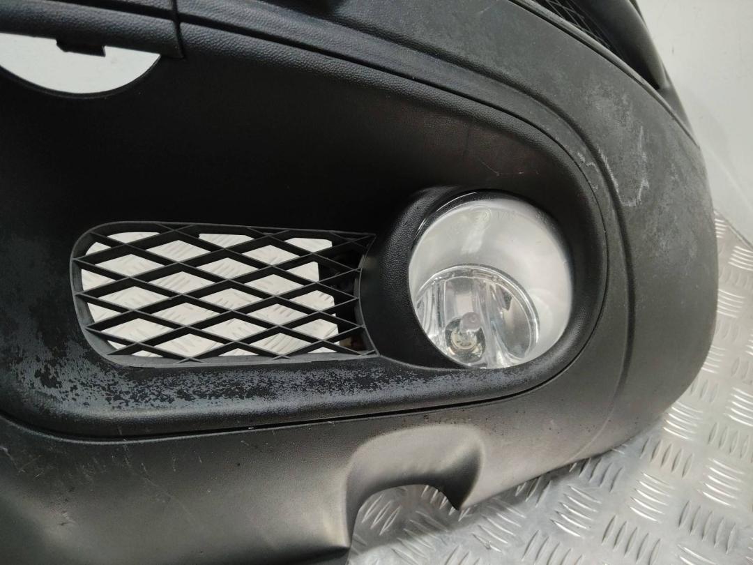 фара противотуманная левая Volkswagen Touareg 1 поколение (2002 - 2007) - фото №1