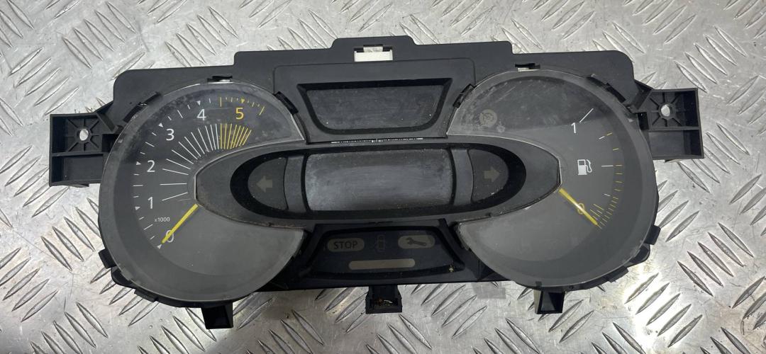 щиток приборов (приборная панель) Renault Trafic 3 поколение 2015, 248103774R - фото №1