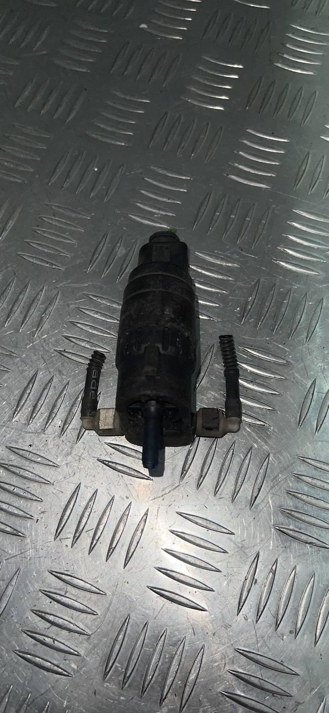 насос (моторчик) омывателя стекла Volkswagen Passat B6 2008, 1K6955651 - фото №1