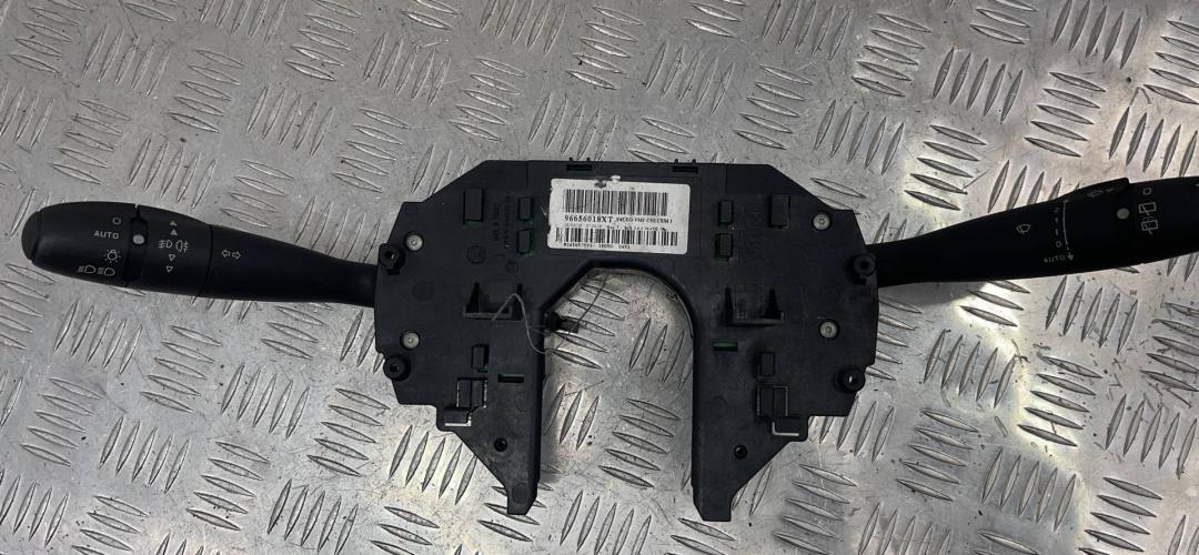переключатель подрулевой (стрекоза) Citroen C4 Grand Picasso 1 поколение 2010, 96656018XT - фото №1