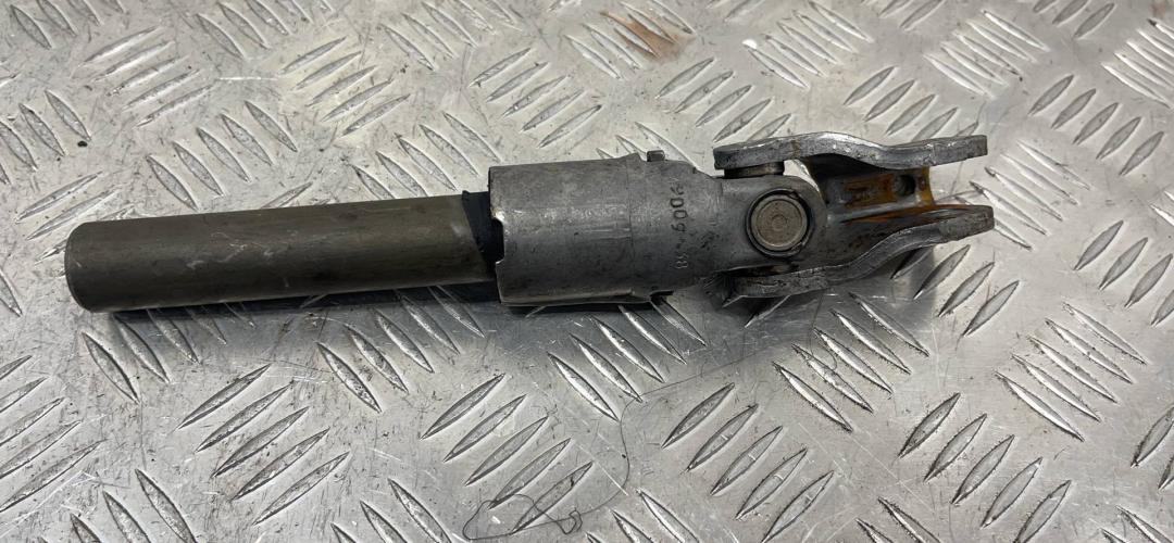 рулевой карданчик Renault Logan 1 поколение (2004 - 2009) - фото №1