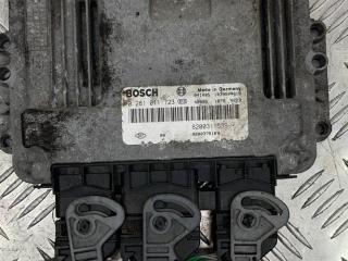 блок управления двигателем Renault Laguna 2 поколение 2004, 0281011723