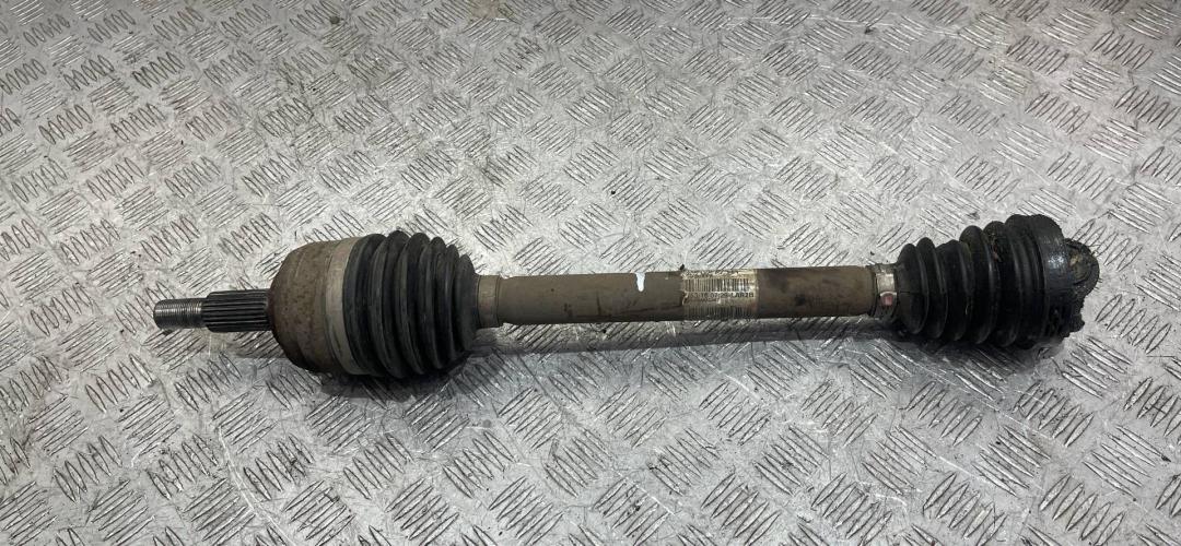 полуось передняя правая (приводной вал, ШРУС) Renault Megane 1 поколение (1995 - 1999) - фото №1
