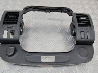 накладка декоративная Renault Trafic 3 поколение 2015, 682607479R