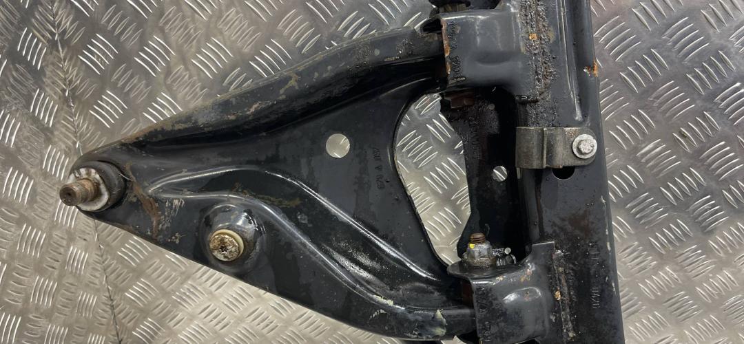 рычаг передний левый Renault Logan 1 поколение (2004 - 2009) - фото №1