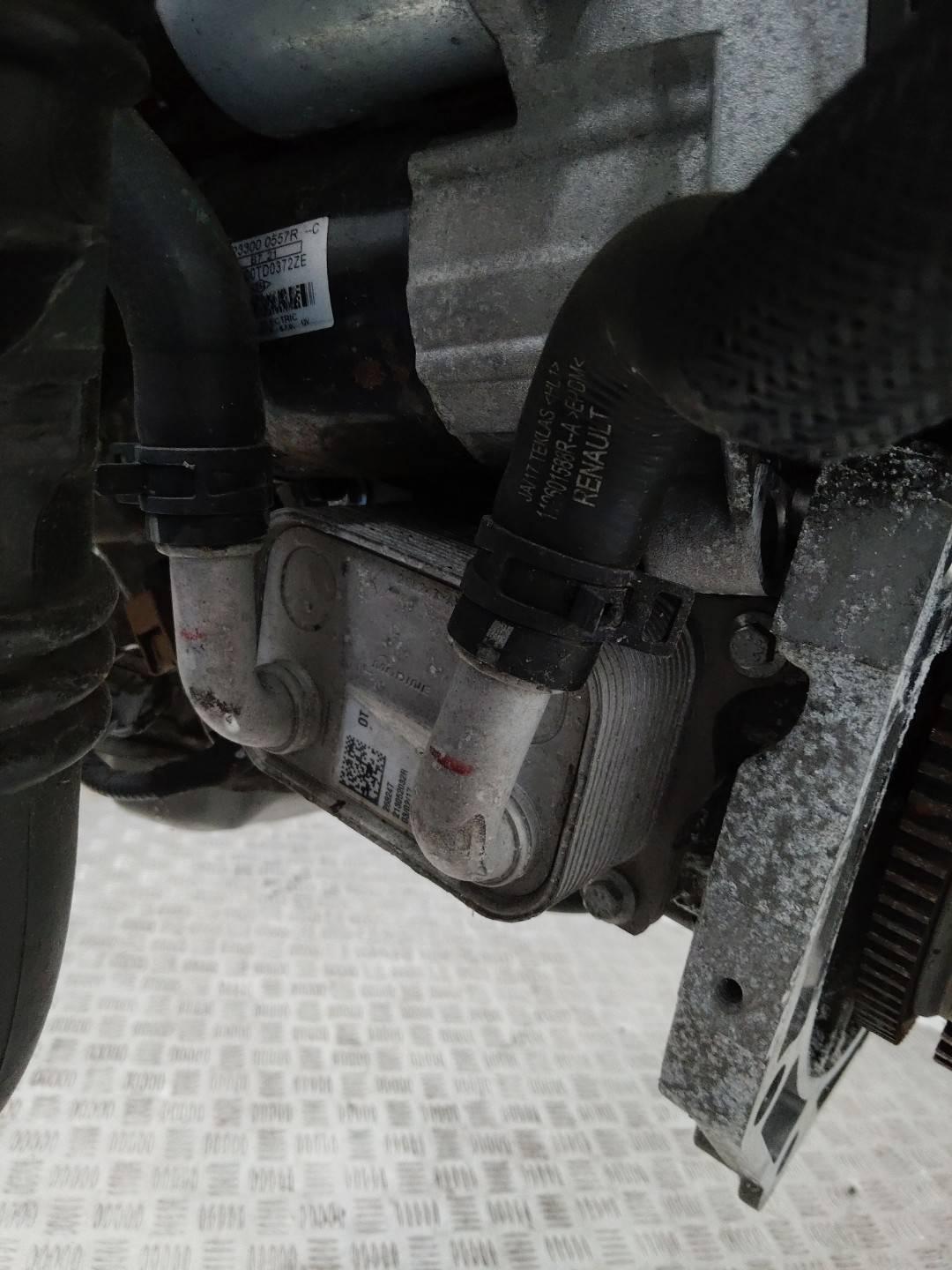 теплообменник масляного фильтра Renault Kadjar 1 поколение 2017, 1.2 л., бензин, МКПП, 213052032R - фото №1