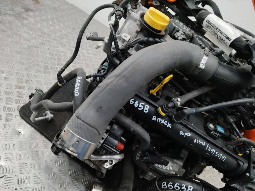 патрубок интеркулера Renault Kadjar 1 поколение 2017, 1.2 л., бензин, МКПП - фото №1