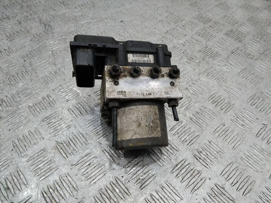 блок ABS Renault Master 3 поколение 2011, 476600053R - фото №1