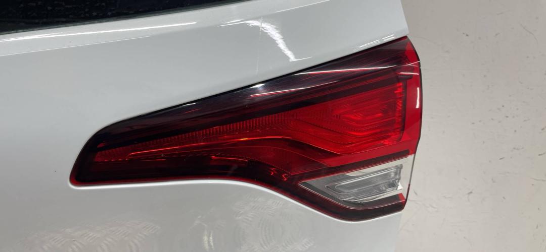 фонарь крышки багажника правый Renault Scenic 4 поколение 2017 - фото №1