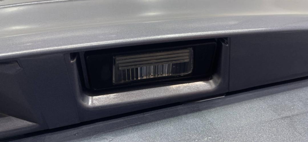 подсветка номера Nissan Qashqai+2 1 поколение 2008 - фото №1