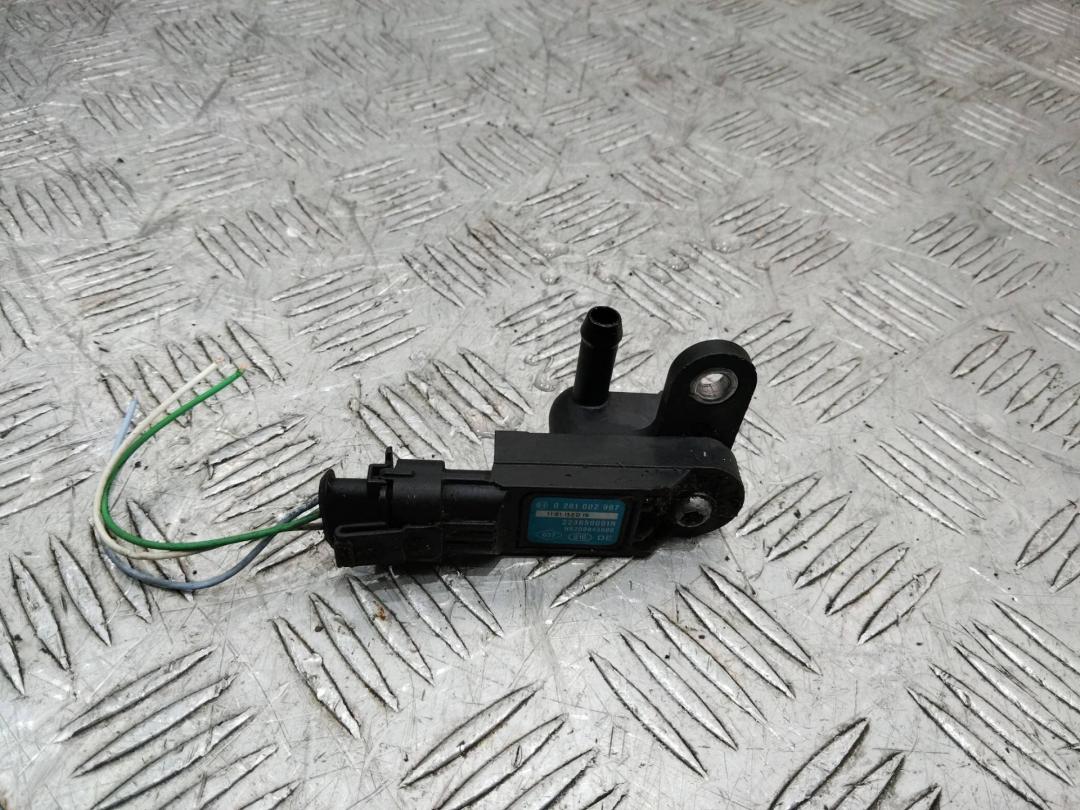 датчик абсолютного давления Renault Duster 1 поколение 2012, 1.5 л., дизель, МКПП, 0281002997 - фото №1