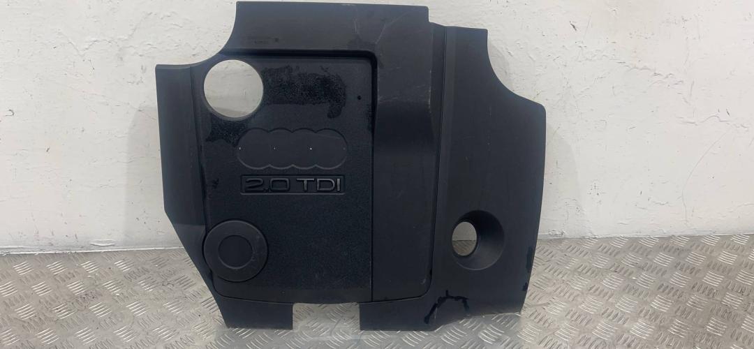 декоративная крышка двигателя Audi A4 B7 2005, 03G103925AS - фото №1