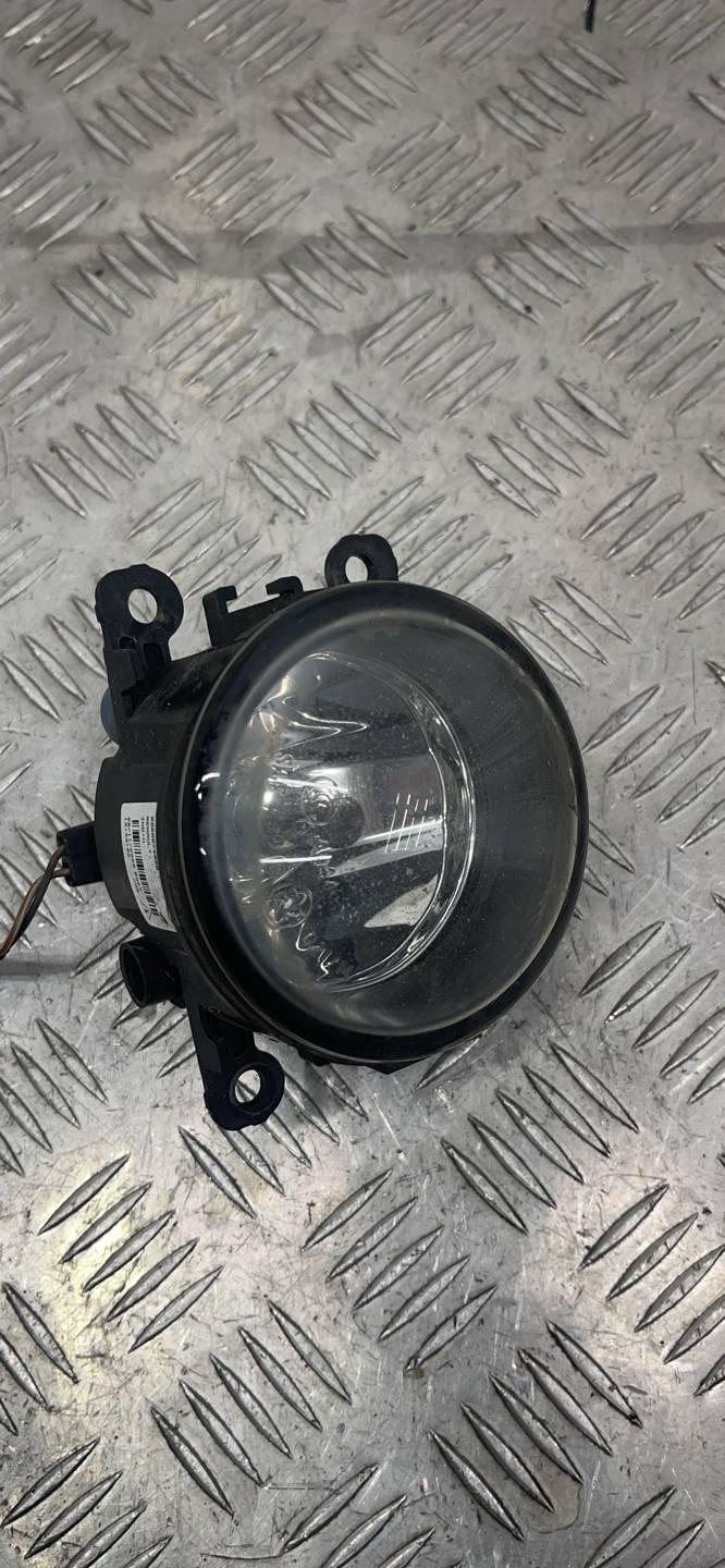 фара противотуманная Renault Megane 3 поколение 2009, 89210094 - фото №1