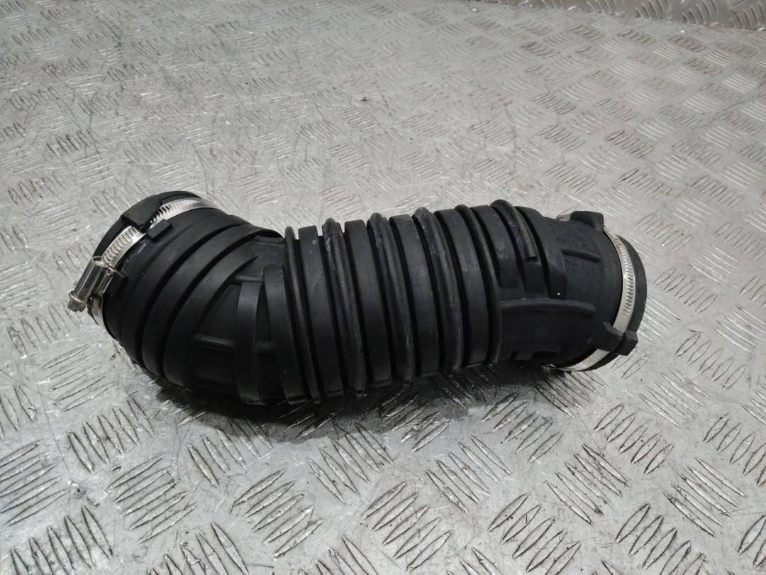 патрубок воздушного фильтра Volkswagen Crafter 2 поколение 2022, 2.0 л., дизель, МКПП, 2N0129615 - фото №1