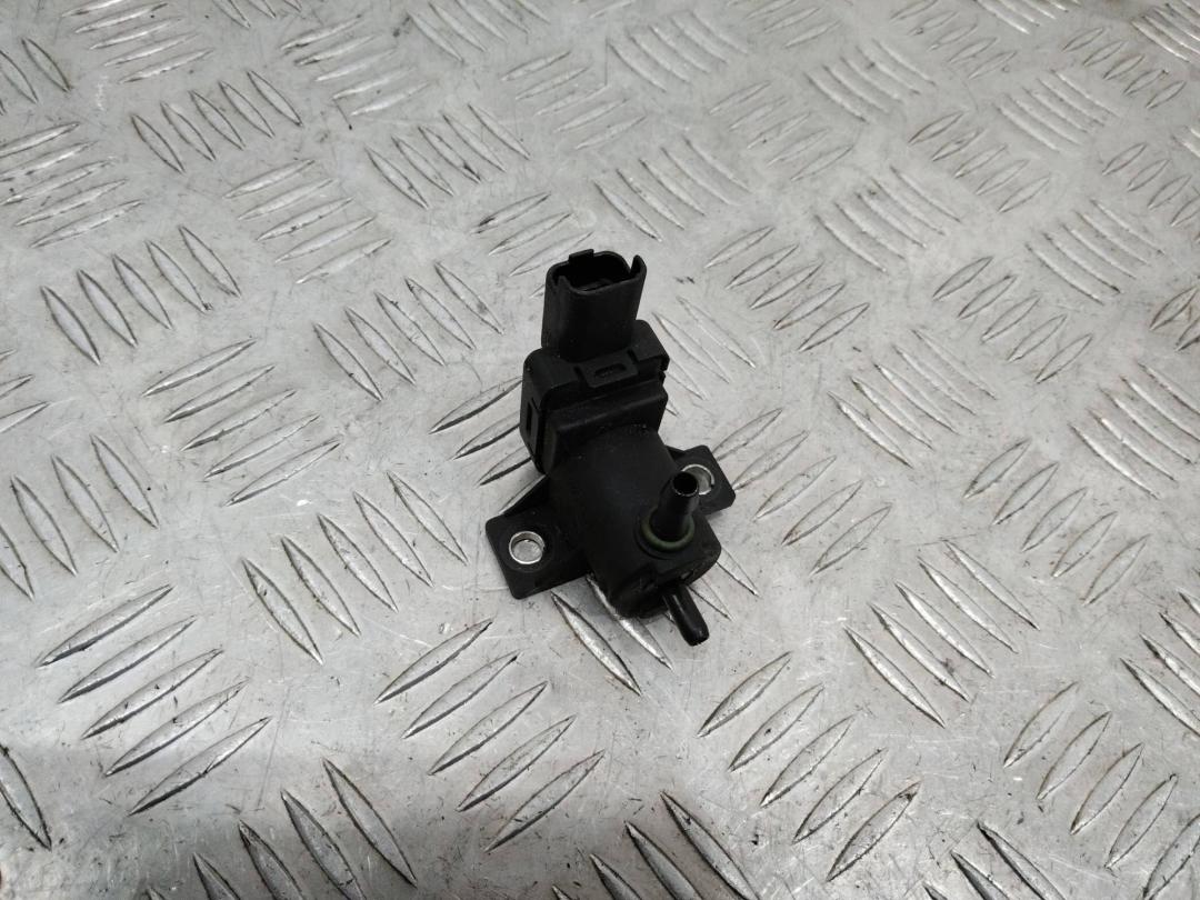 электромагнитный клапан Peugeot Expert 3 поколение 2020, 2.0 л., дизель, 9665558580 - фото №1