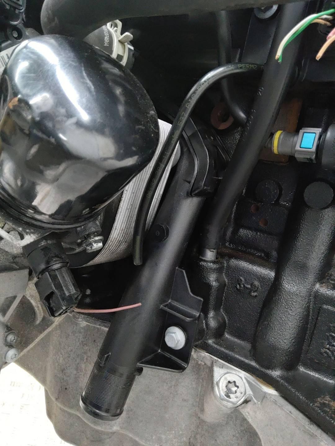 трубка охлаждающей жидкости Dacia Logan 2 поколение 2012, 1.5 л., дизель, МКПП - фото №1