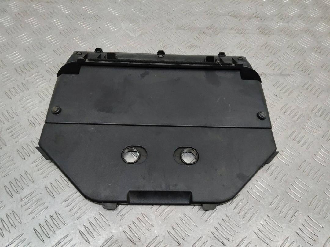 пластик BMW 3 серия E90/E91/E92/E93 2007, кабриолет, 60930030 - фото №1