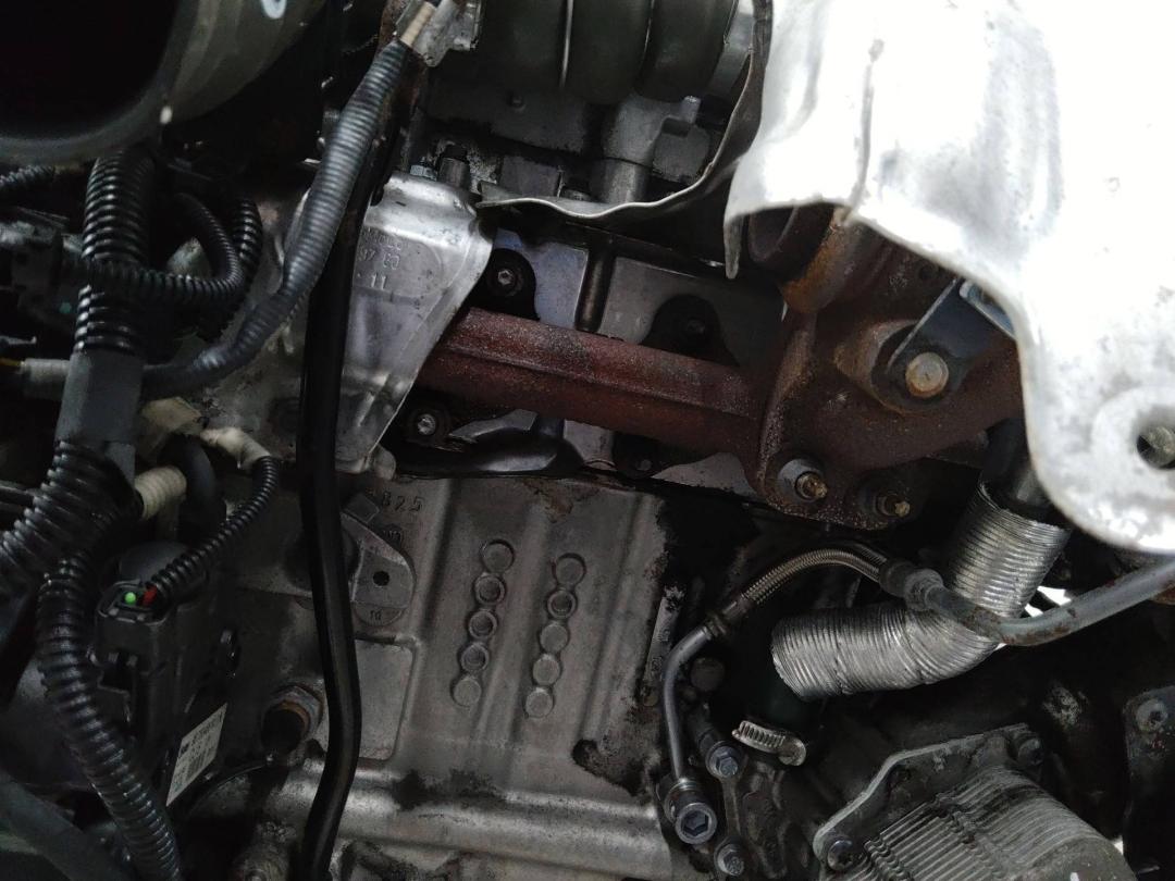 коллектор выпускной Citroen C4 2 поколение 2011, 1.6 л., дизель, МКПП - фото №1