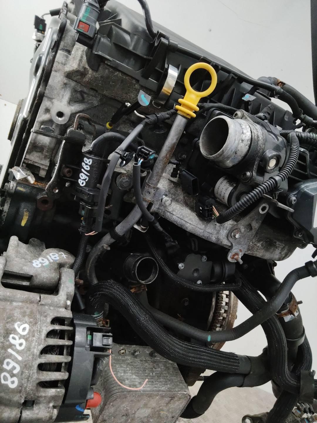 щуп двигателя Renault Trafic 3 поколение 2015, 1.6 л., дизель, МКПП - фото №1