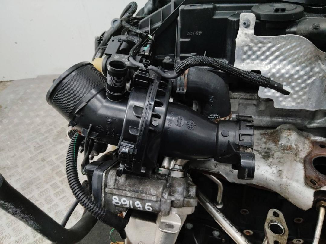 патрубок интеркулера Renault Trafic 3 поколение 2015, 1.6 л., дизель, МКПП, 165761844R - фото №1