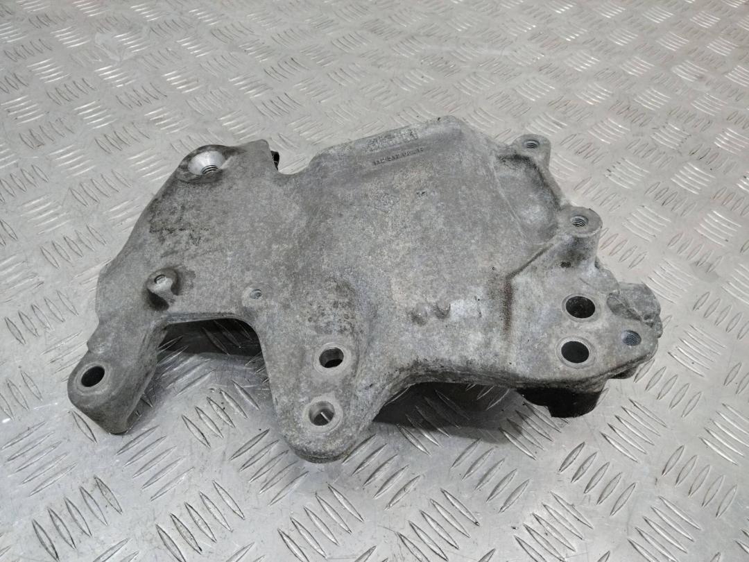кронштейн двигателя Renault Trafic 3 поколение 2015, 1.6 л., дизель, МКПП, 112313054R - фото №1