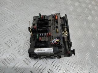 блок предохранителей Peugeot 307 1 поколение 2004, 9650664180