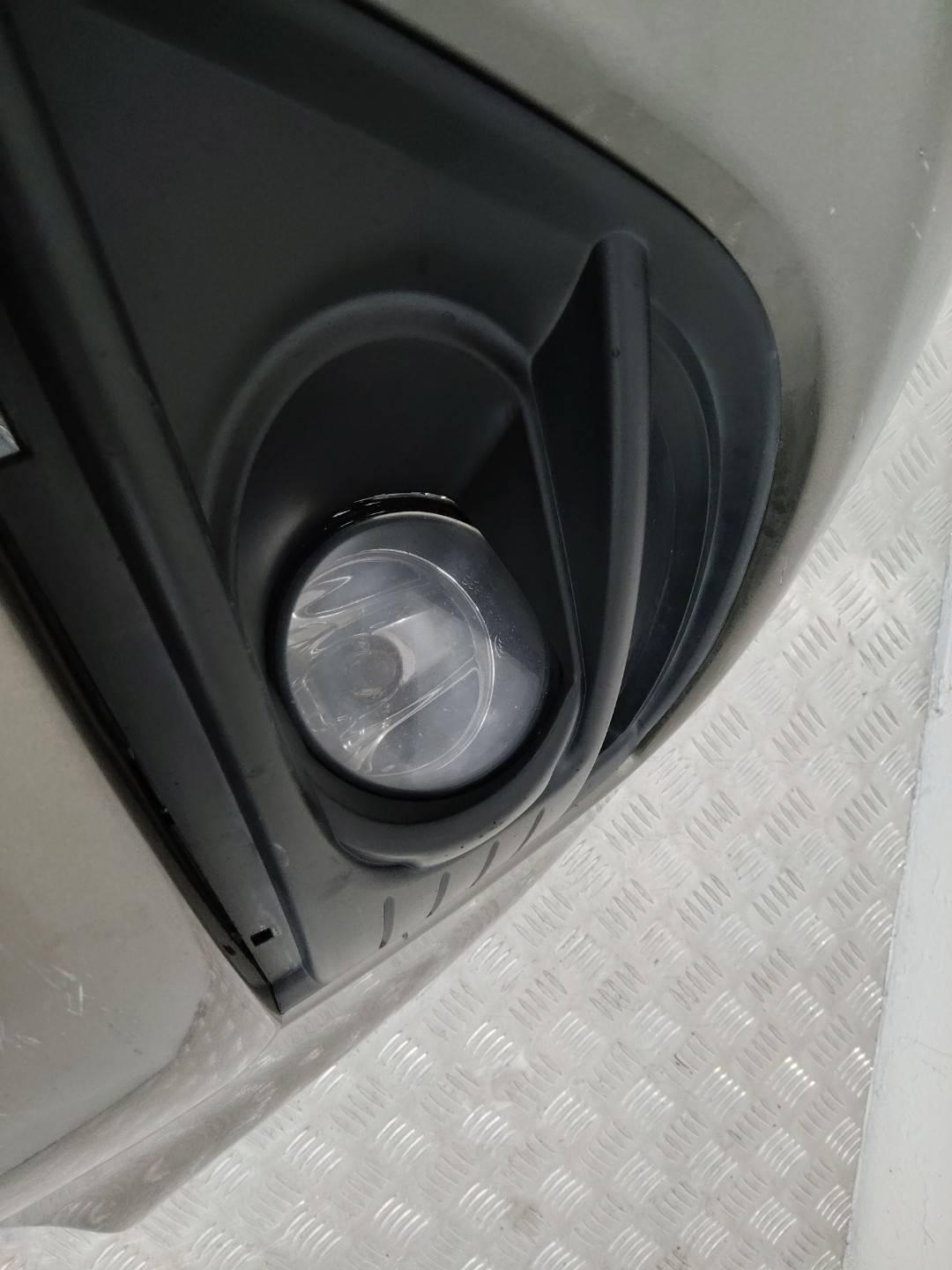 фара противотуманная правая Citroen C4 Picasso 1 поколение 2009 - фото №1