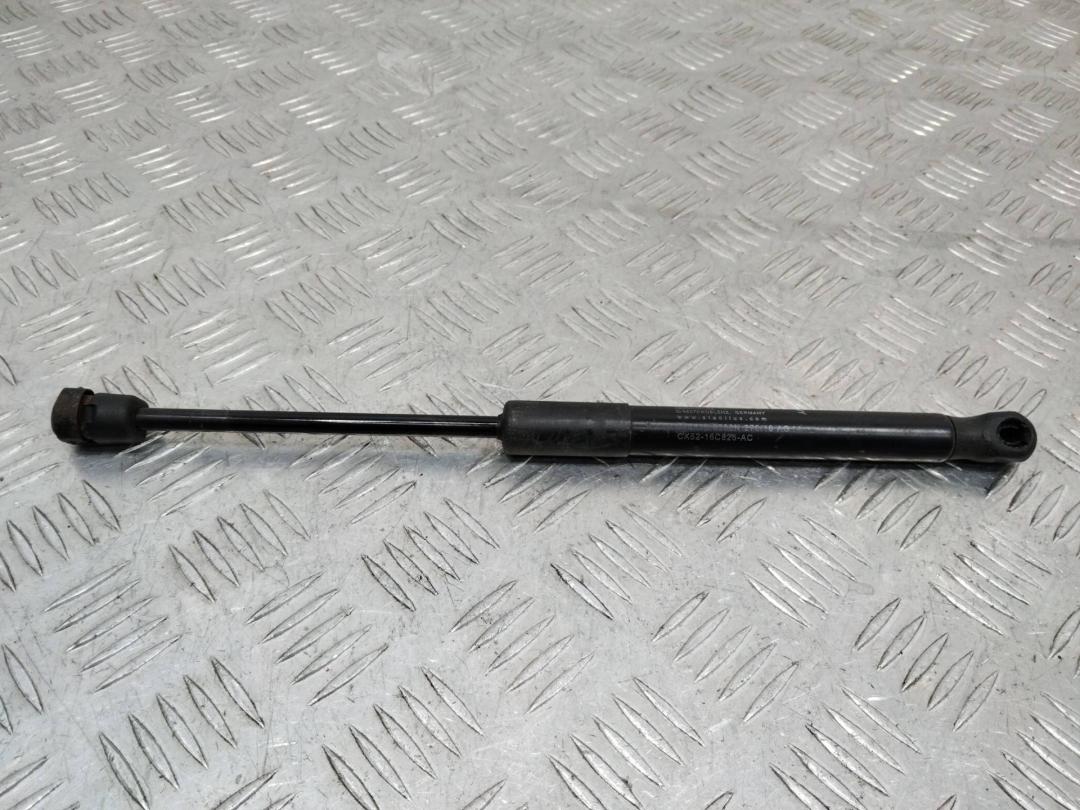 амортизатор капота Land Rover Range Rover 4 поколение 2014, CK5216C826AC - фото №1