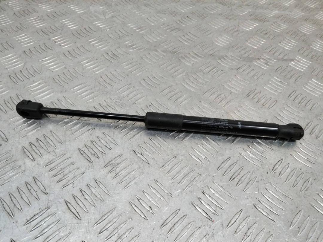 амортизатор капота Land Rover Range Rover 4 поколение 2014, CK5216C826AC - фото №1