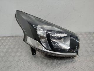 фара правая Opel Vivaro B 2014, 260108099R