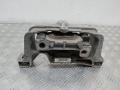 подушка крепления двигателя Mercedes-Benz A-Класс W176 2014, A2462402617 - фото №2