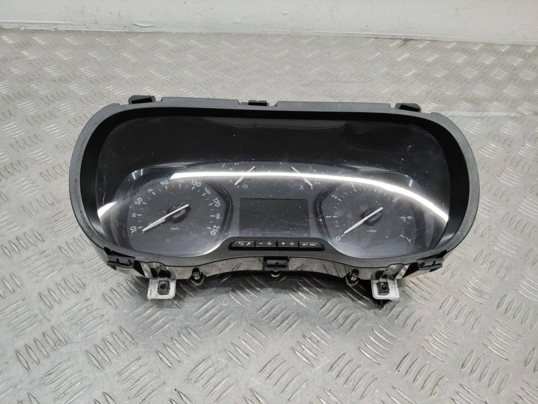 щиток приборов (приборная панель) Peugeot Expert 3 поколение 2020, 9831168780 - фото №1