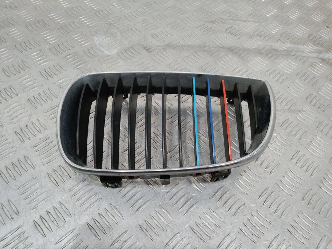 решетка радиатора BMW 1 серия E81/E82/E87/E88 2005, 511370771299 - фото №1