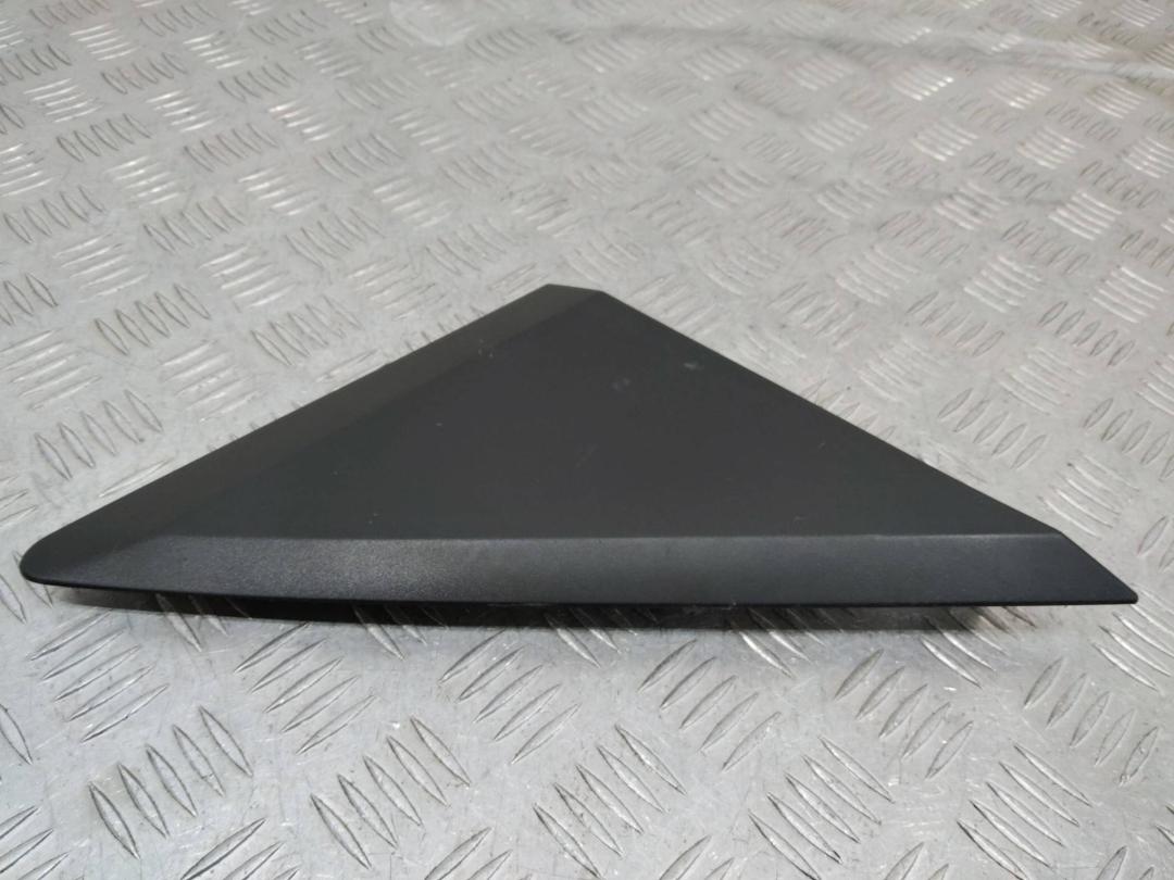 накладка крыла (уголок зеркала) переднего правая Mercedes-Benz Sprinter 2 поколение (W906) 2008, A9068110107 - фото №1