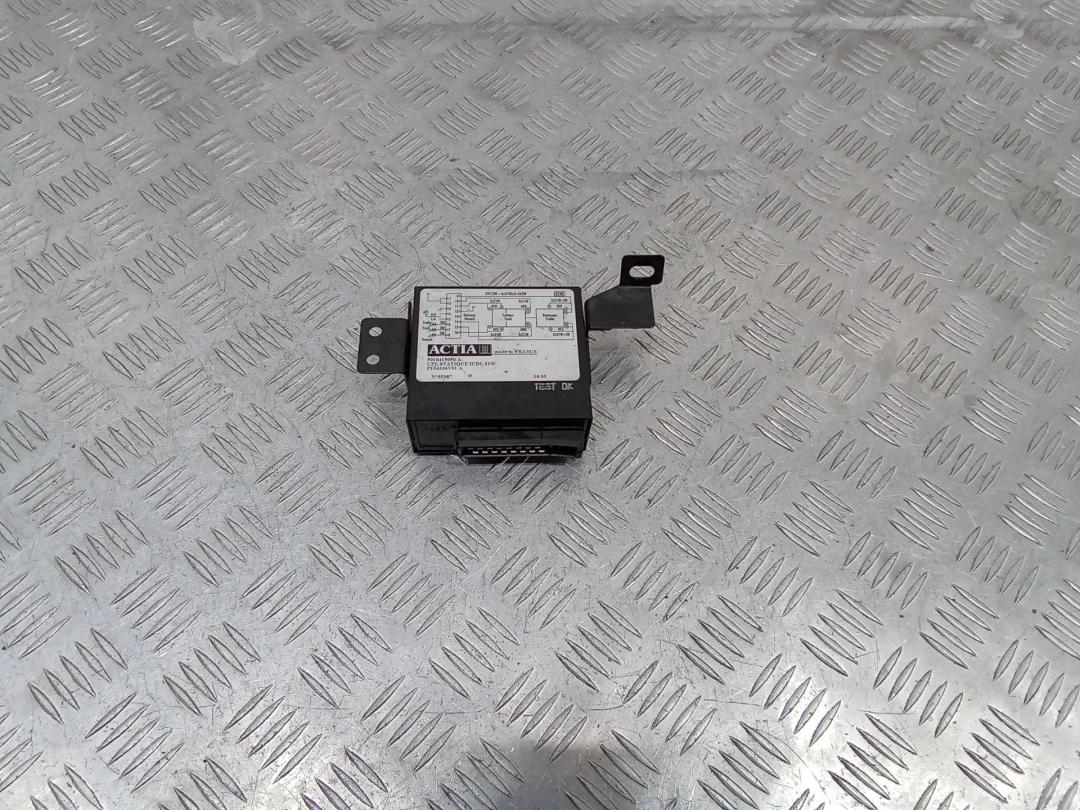 реле (прочие) Renault Midlum 1 поколение 2003, 5010415050 - фото №1