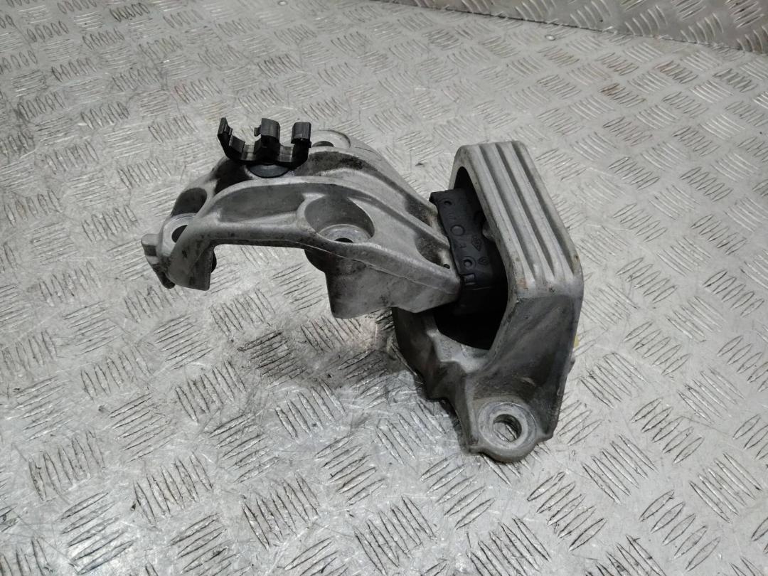 подушка крепления двигателя Renault Megane 3 поколение 2010, 1.5 л., K9K J 836, дизель, МКПП, 112100020R - фото №1