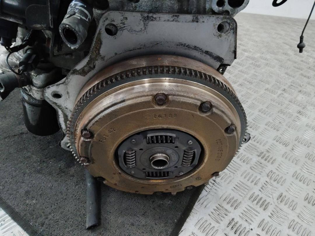 комплект сцепления Volkswagen Golf 4 поколение 1998, 1.6 л., AKL, бензин, МКПП, 06A141031 - фото №1